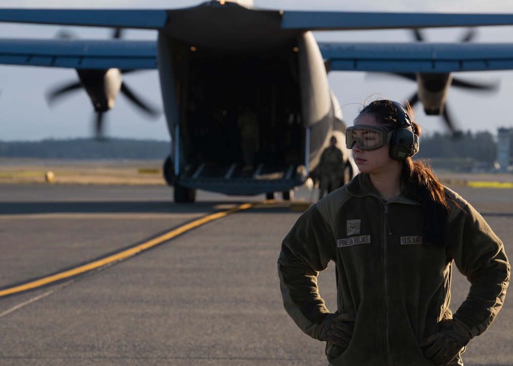 DVIDS - Images - 62d AW, Little Rock AFB, Royal New Zealand Air Force ...