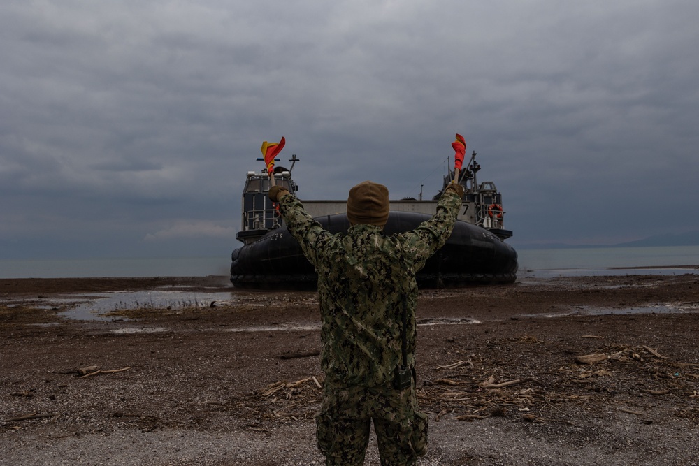 Ship-to-shore maneuver during 26th MEU(SOC) MAGTF Sustainment Exercise, Odyssey Encore