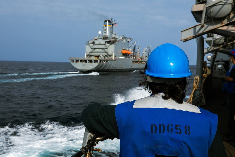 USS Laboon (DDG 58) Conducts a Replenishment-at-Sea with USNS Kanawha (T-AO 196)