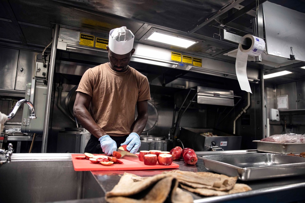 Sterett Sailors Prepare and Serve Brunch