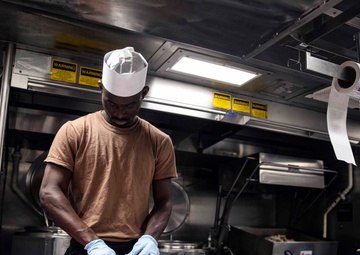 Sterett Sailors Prepare and Serve Brunch