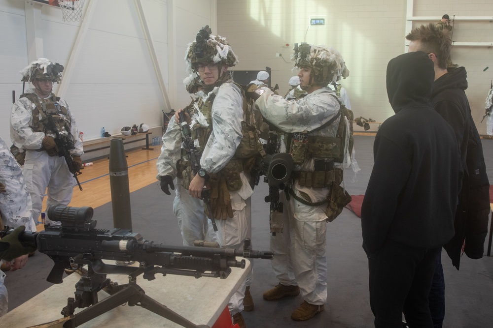 Task Force Marne troops demonstrate solidarity and showcase equipment to community and Estonian Defense Force families