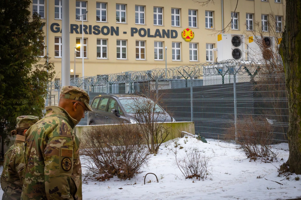 Chairman Of The Joint Chiefs Of Staff Visits Camp Kosciuszko