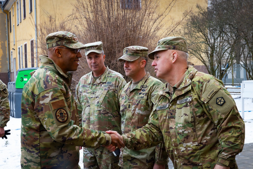 Chairman Of The Joint Chiefs Of Staff Visits Camp Kosciuszko