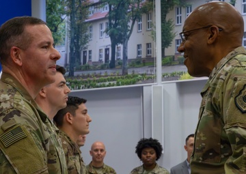 Chairman Of The Joint Chiefs Of Staff Visits Camp Kosciuszko
