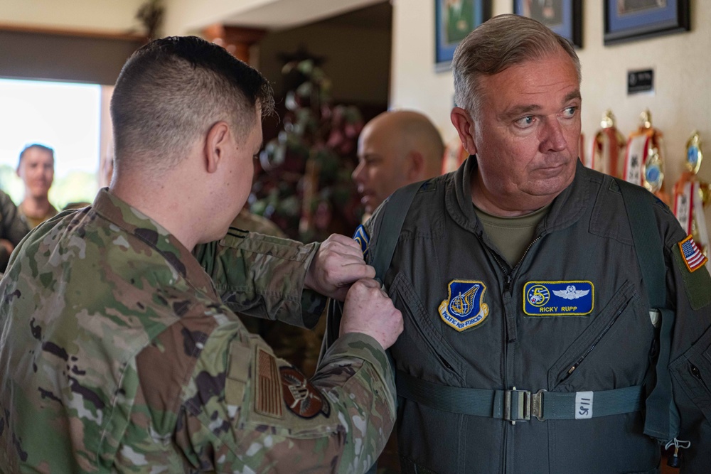 5th AF holds Commander’s Conference at Kadena