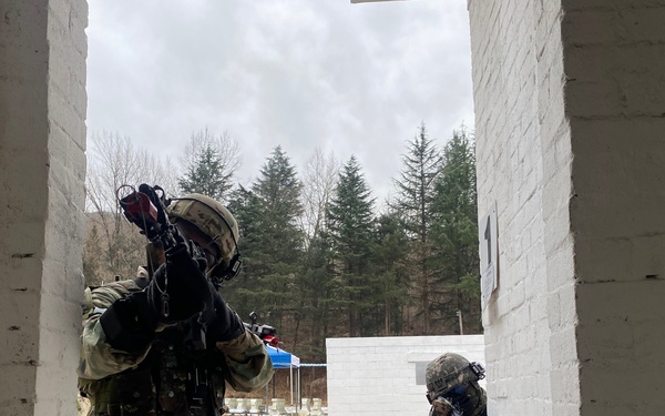 USAG Daegu HHC Soldiers conduct training with ROK Army 50th Infantry