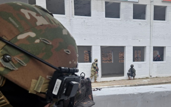 USAG Daegu HHC Soldiers conduct training with ROK Army 50th Infantry