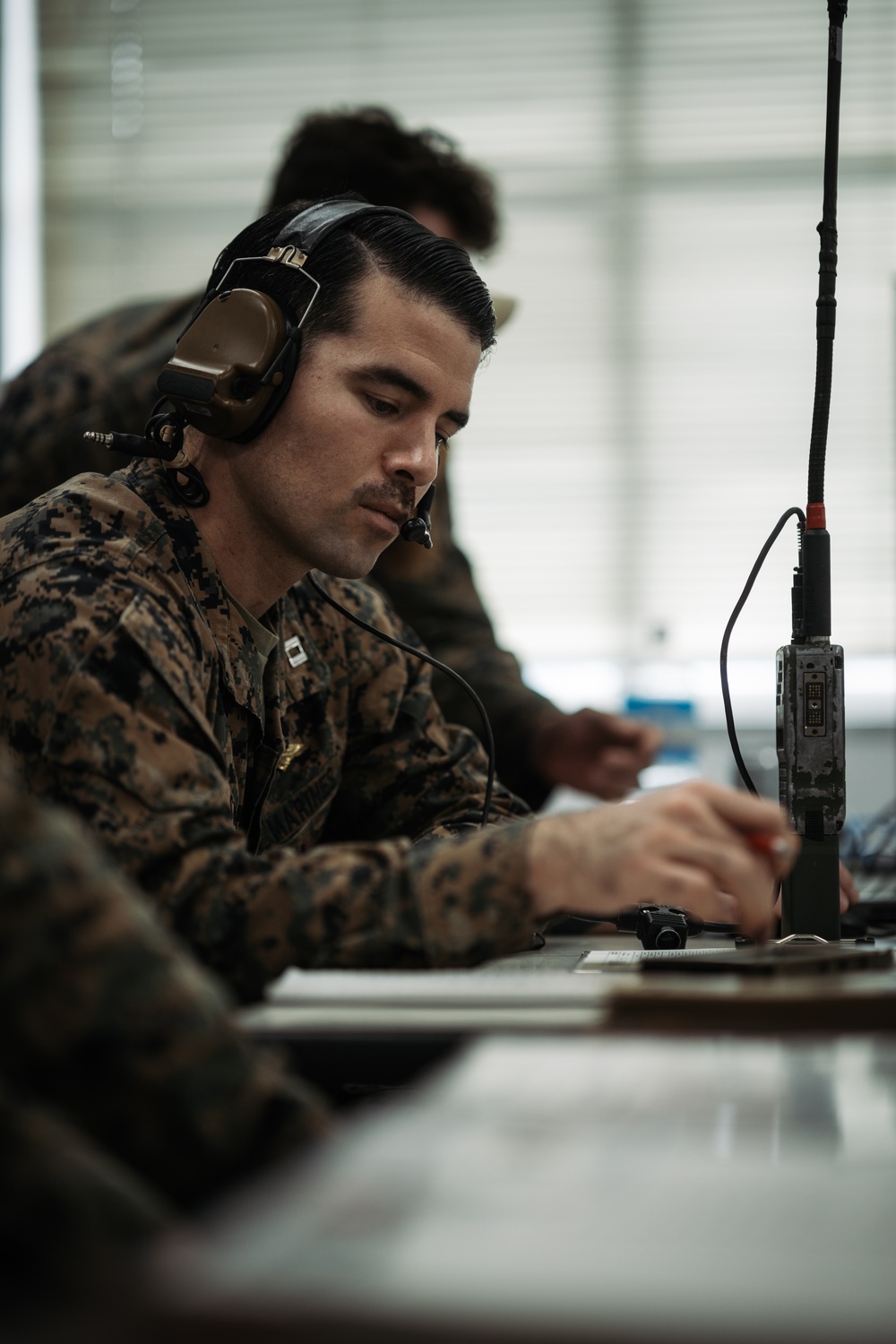 5th ANGLICO | Amphibious Rapid Deployment Brigade train using the deployed virtual training environment