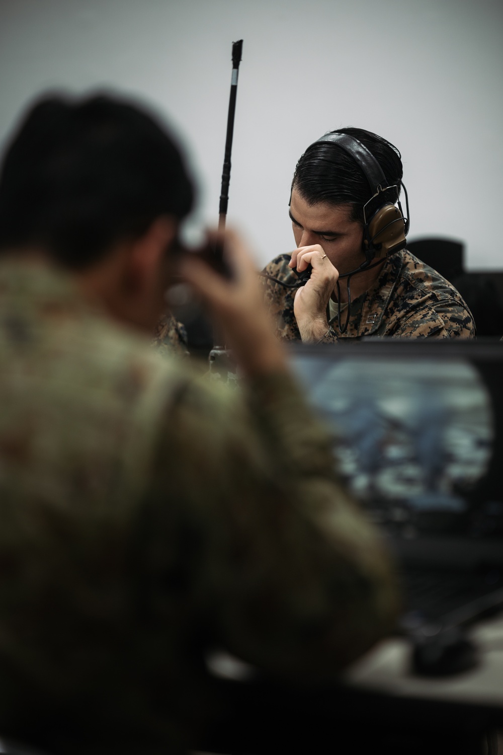 5th ANGLICO | Amphibious Rapid Deployment Brigade train using the deployed virtual training environment