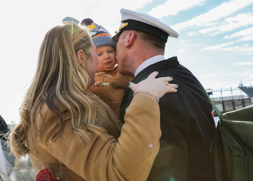 USS Normandy Returns Home to Norfolk, VA