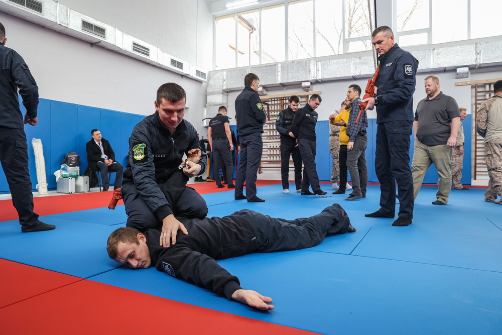 FASTEUR Trains with Moldovan Police Forces