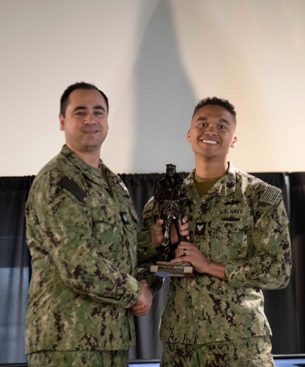 NSGL, Tenant Command Sailors Receive Navy League SOY Awards