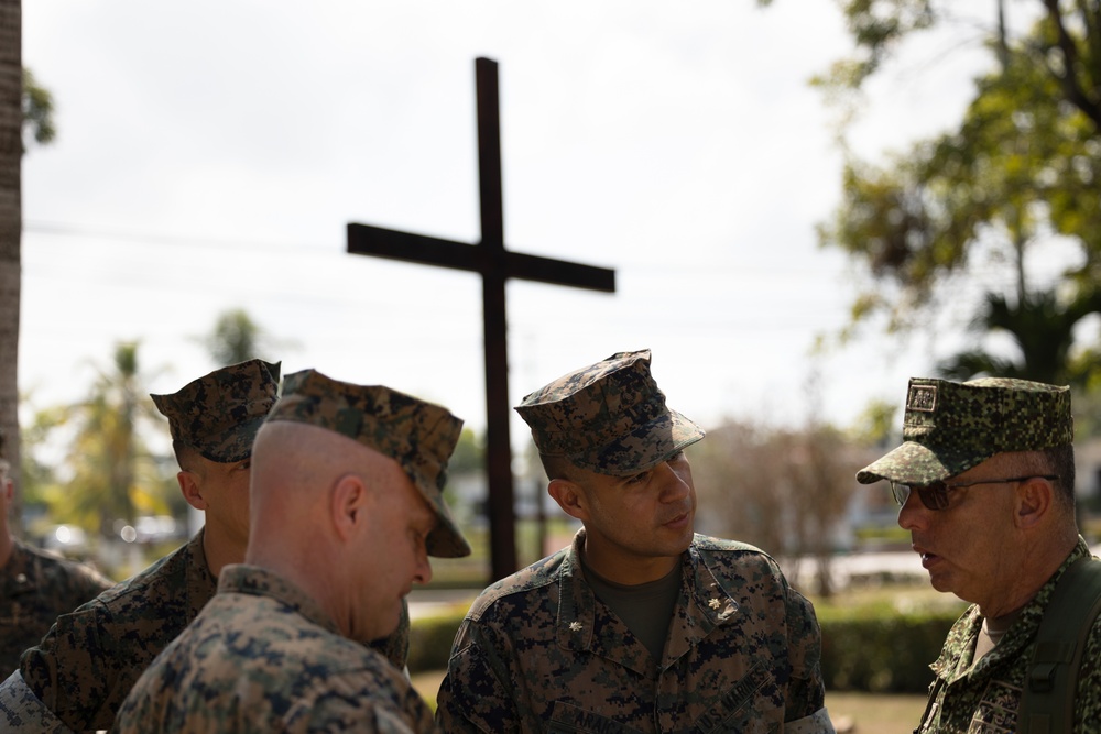 Infanteria de Marina de Colombia graduates first female recruits