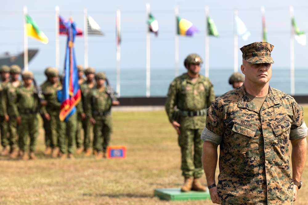 Infanteria de Marina de Colombia graduates first female recruits