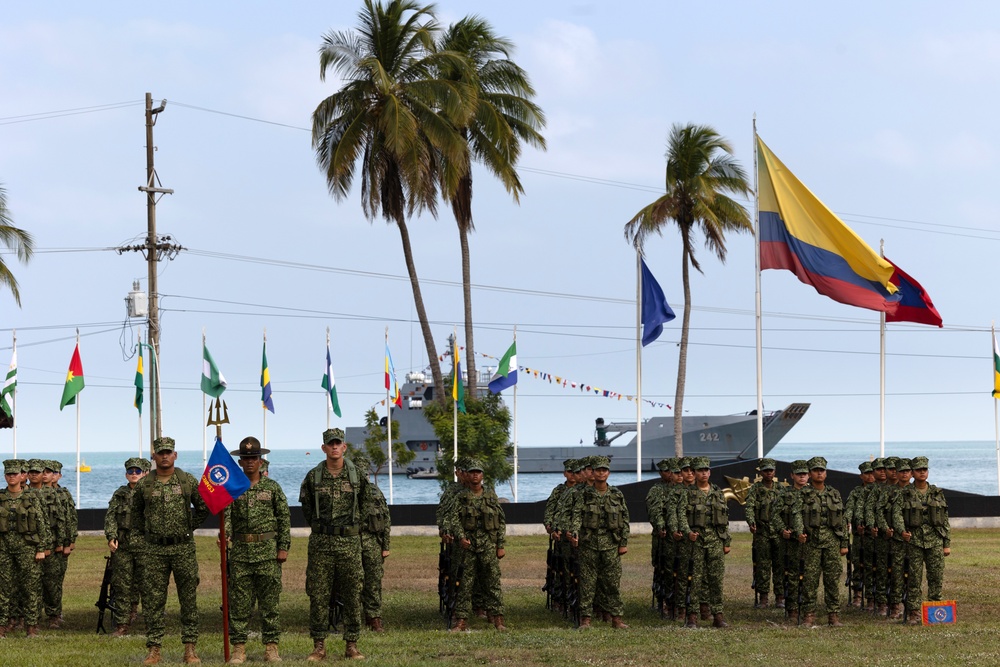 Infanteria de Marina de Colombia graduates first female recruits