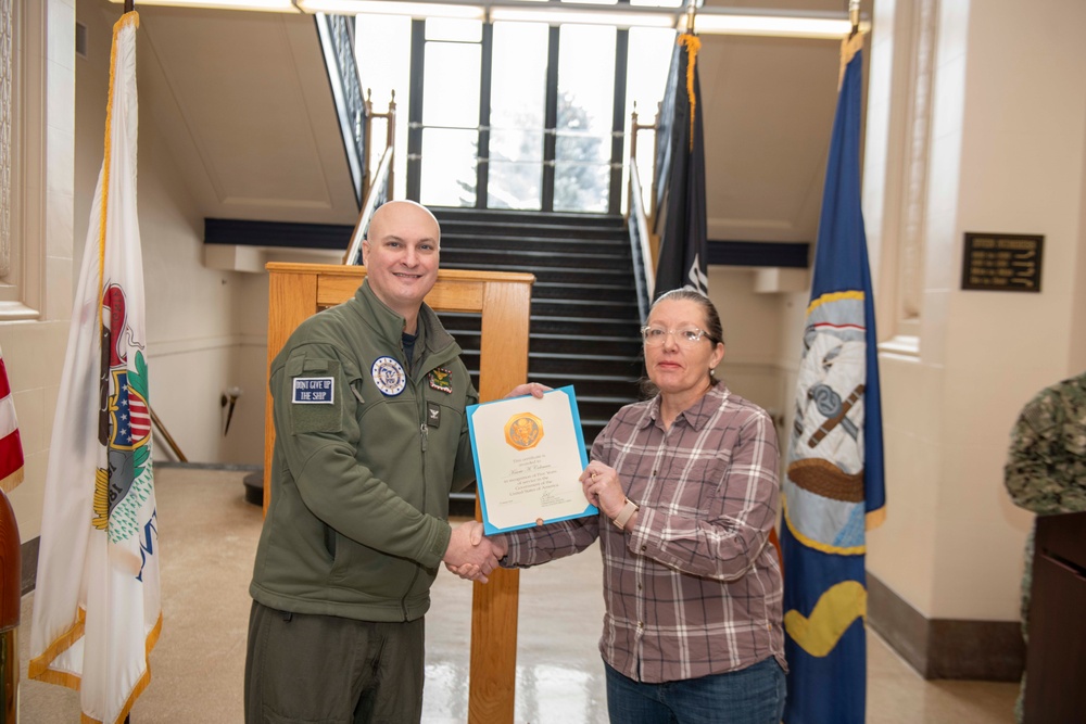 NSGL Civilians, Sailors, Receive Awards