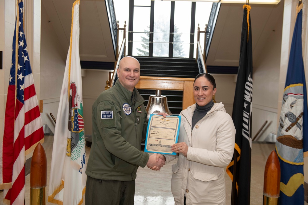 NSGL, Tenant Command Sailors Receive Navy League SOY Awards