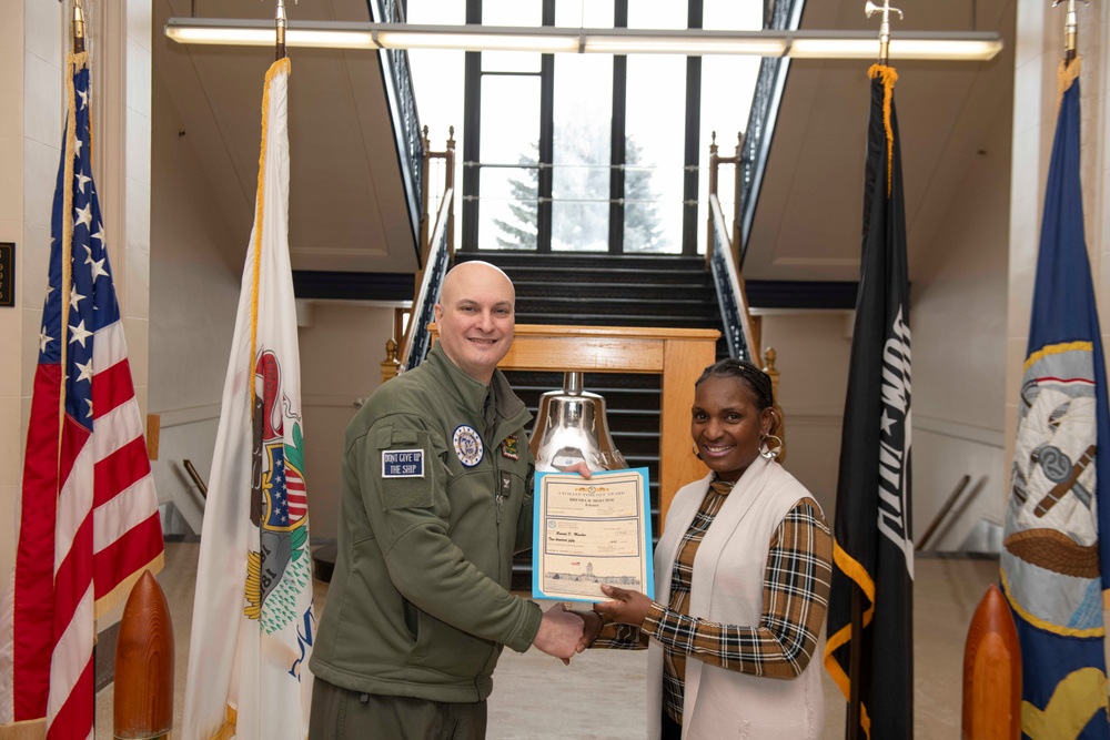 NSGL, Tenant Command Sailors Receive Navy League SOY Awards