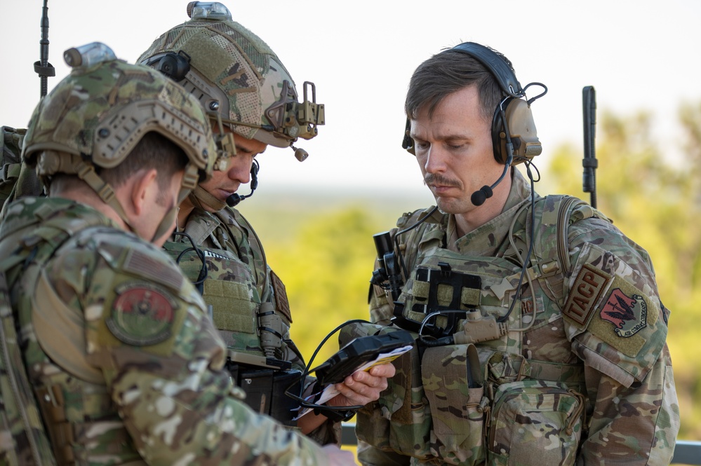 Scarlet Dragon: Transforming Military Operations with AI and Data-Centric Warfare