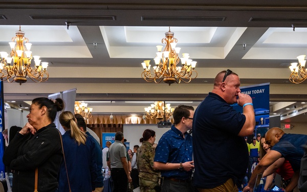 Luke Hosts Hiring our Heroes Event