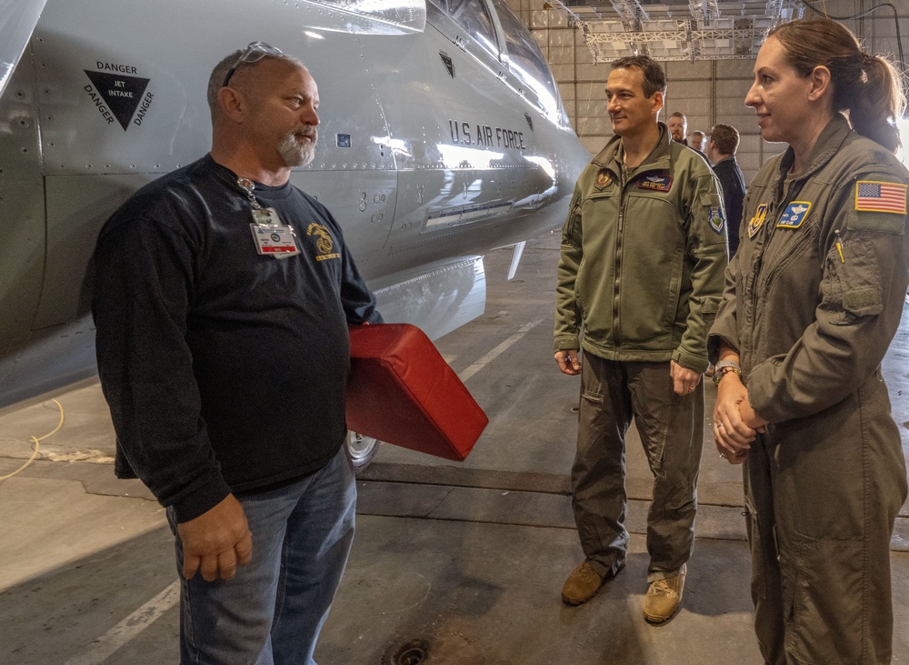 T-7 Red Hawk arrives at Eglin