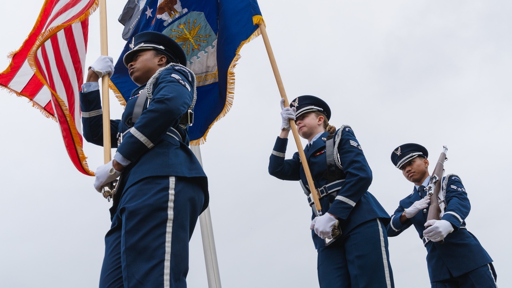 MacDill Honor Guard performs in retirement ceremony