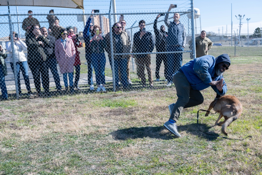 Leadership San Antonio visits jBSA-Lackland