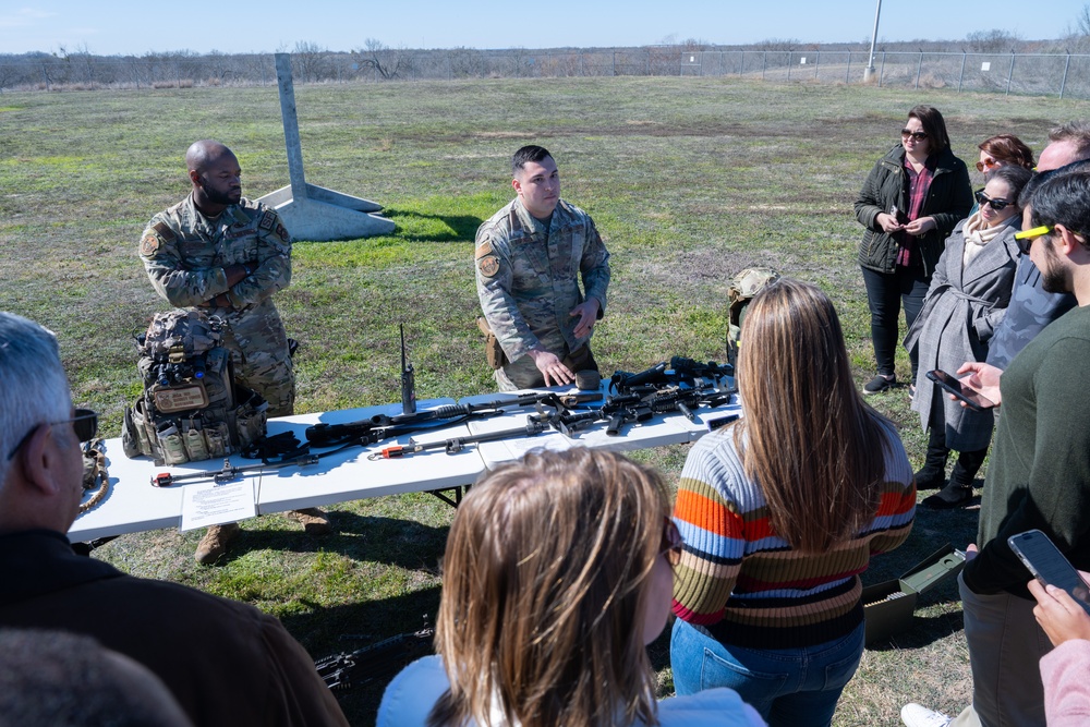 Leadership San Antonio visits jBSA-Lackland