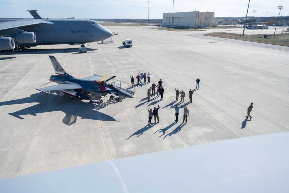 Leadership San Antonio visits jBSA-Lackland