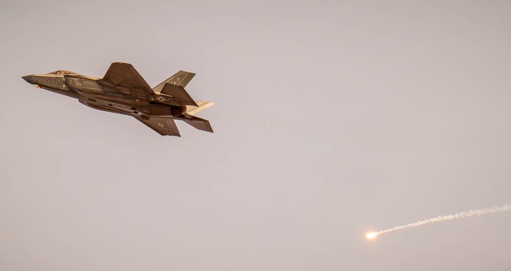 Luke Fighters Soar Over Gila Bend