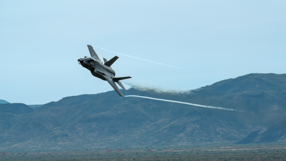 Luke Fighters Soar Over Gila Bend