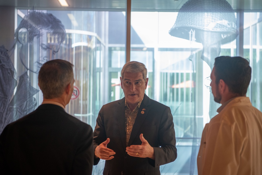 U.S. Ambassador to India Eric Garcetti Tours DPAA