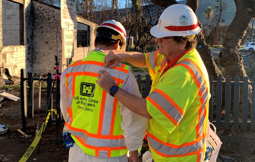 USACE industrial hygienist oversees personal air monitoring