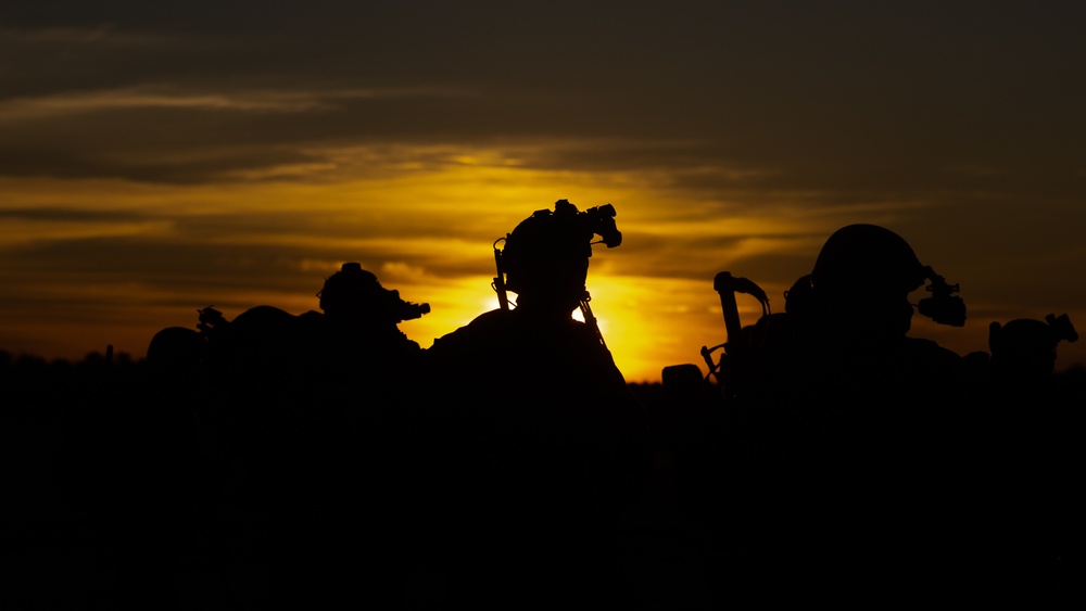 Alpha Co., BLT 1/8 Conducts Pre-Raid Flight Ops