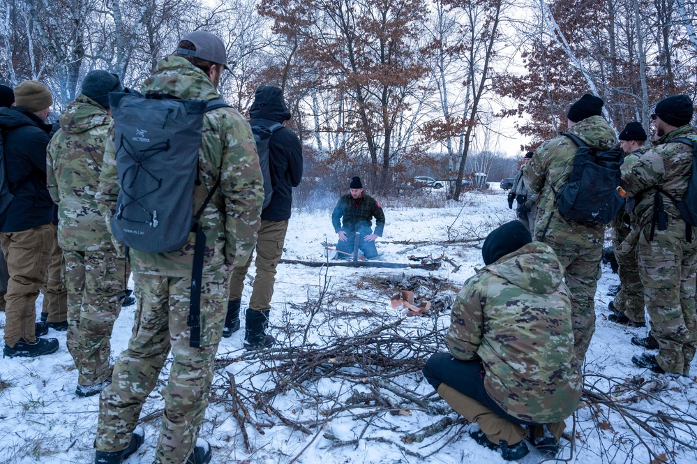 Navy Explosive Ordnance Disposal Hosts Arctic Training Exercise Snow Crab Ex 24-1