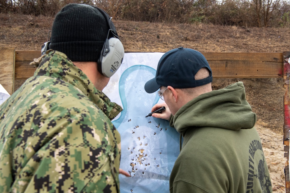 USS New York M4 and M9 Weapons Course