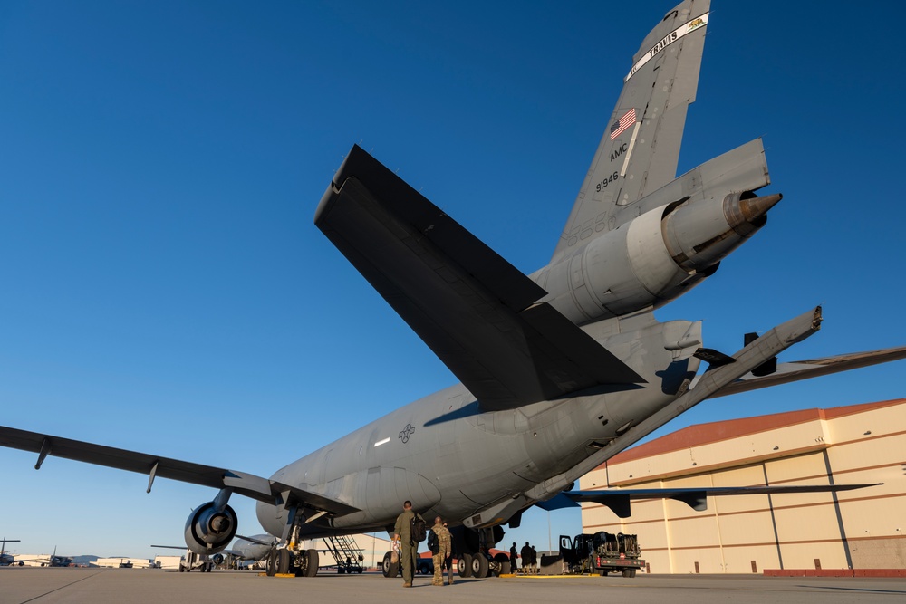 9th Air Refueling Squadron retires flagship KC-10 Extender