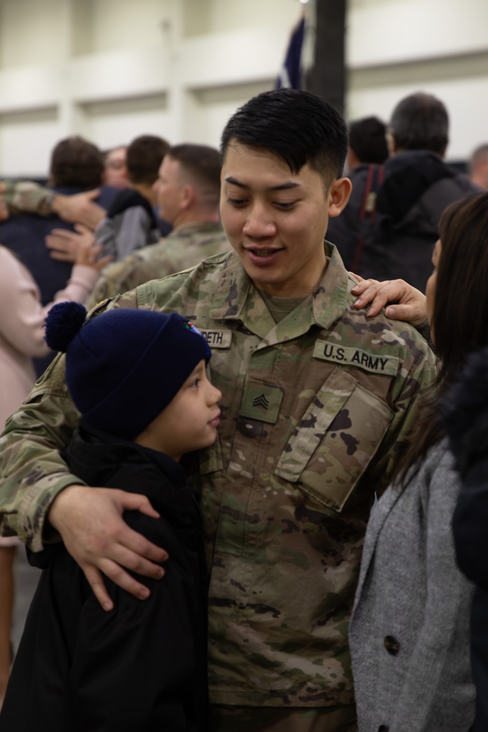 Family and Friends sends off Mass Guard Infantry Battalion for deployment
