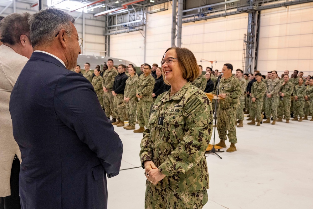 CNO and MCPON visit Sailors at NAS Sigonella