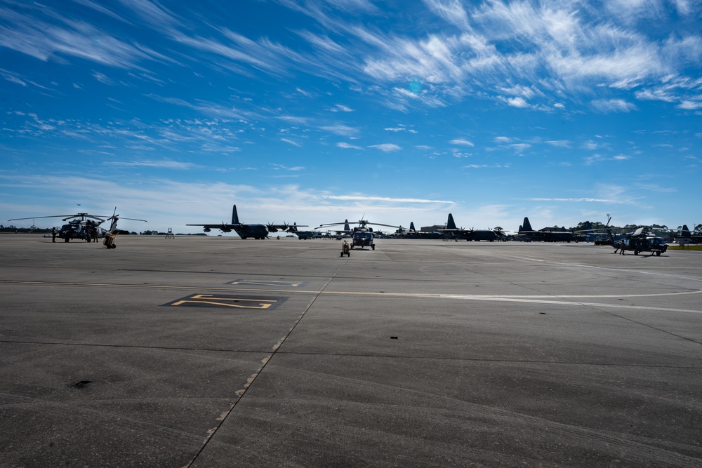 Night Stalkers conduct rappel exercise over Hurlburt Field