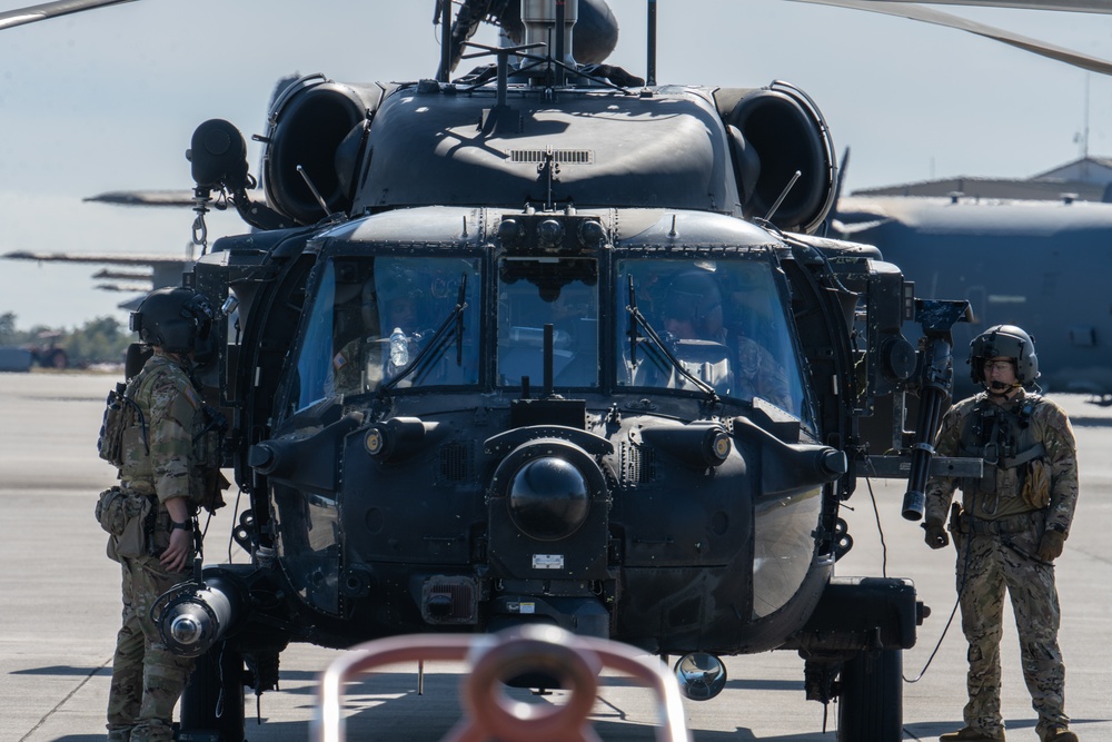 Night Stalkers conduct rappel exercise over Hurlburt Field