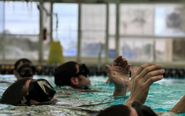 5th Special Forces Group (Airborne) Pre-Dive Course