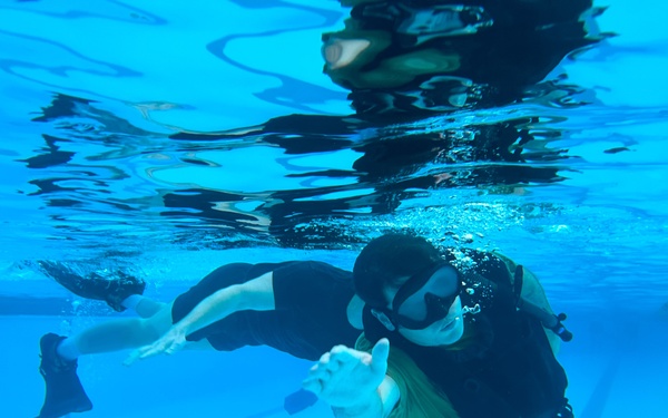 5th Special Forces Group (Airborne) Pre-Dive Course
