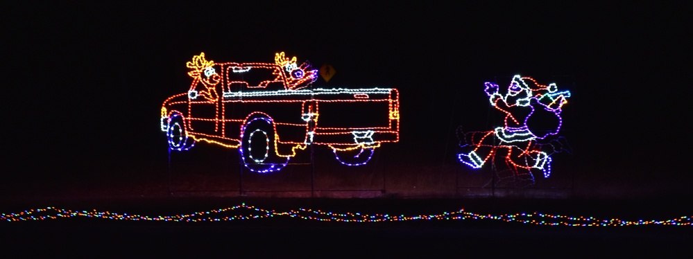Nature in Lights creates merry, bright memories