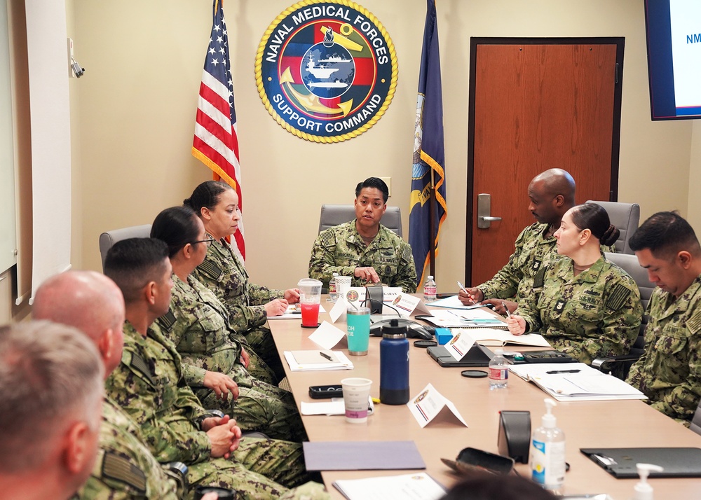 BUMED FORCM Mangaran visits Naval Medical Forces Support Command