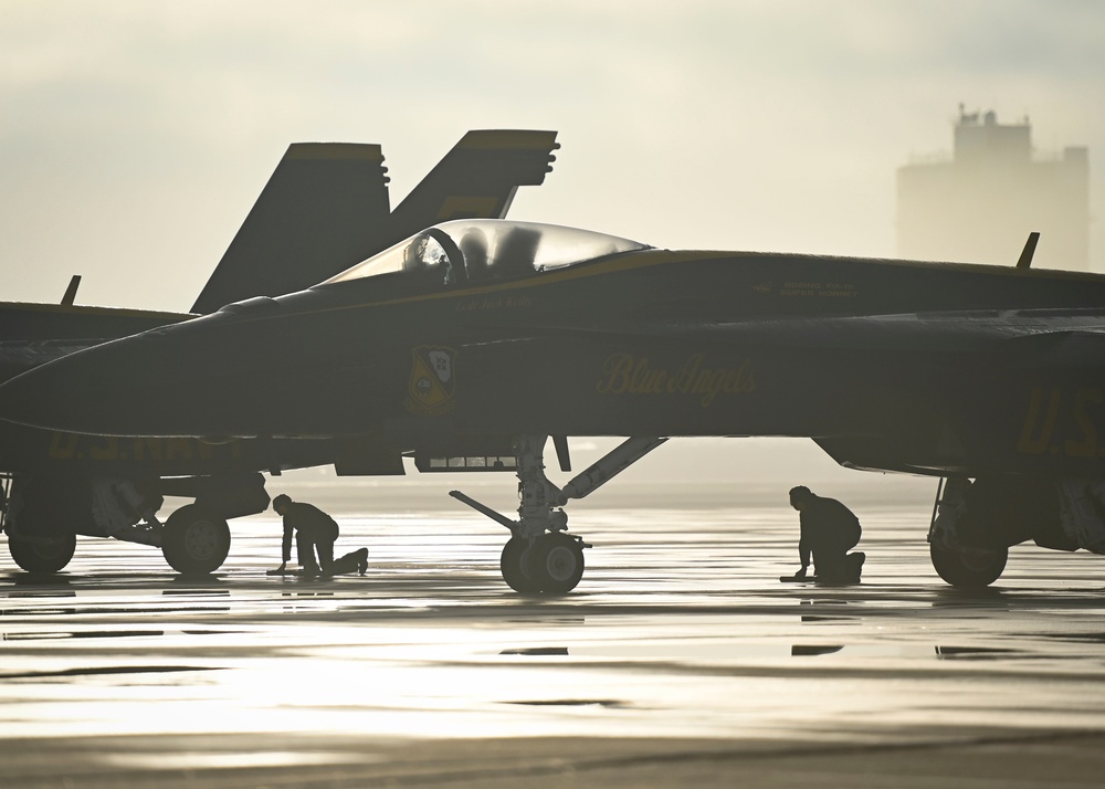 Blue Angels Conduct Winter Training in El Centro