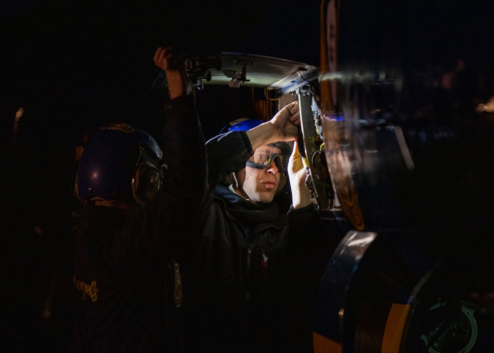 Blue Angels Conduct Winter Training in El Centro