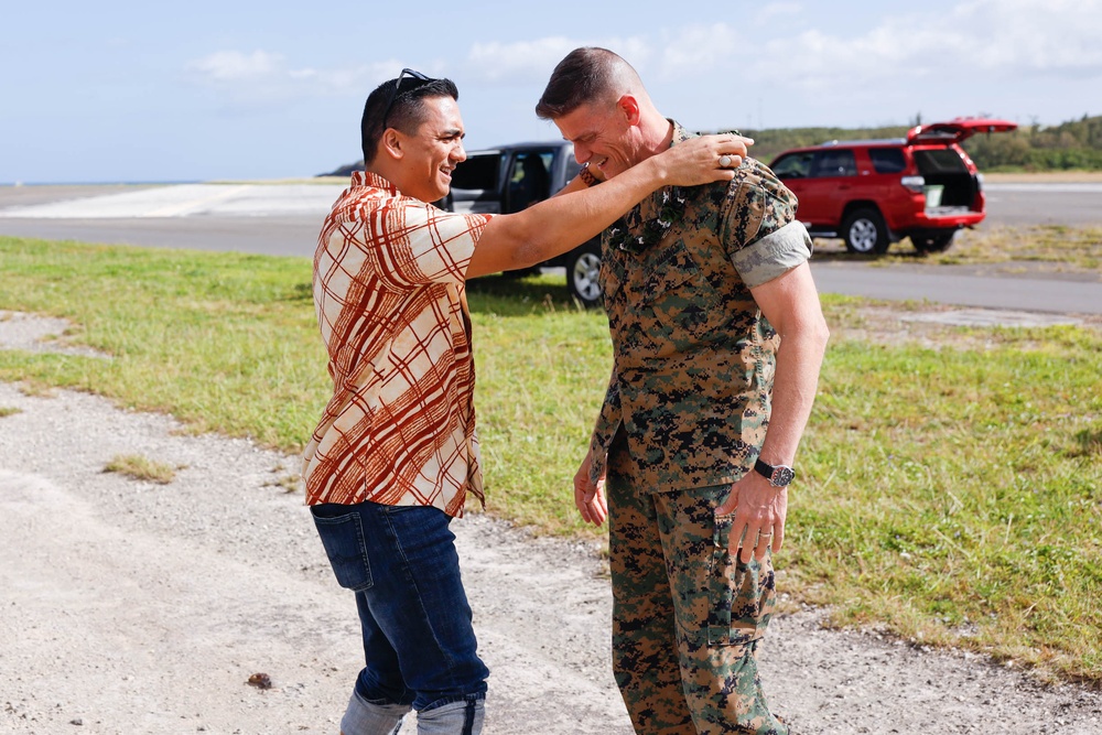 Real Talk: U.S. Marine Corps Col. Jeremy Beaven meets with Kamaka Pili for “Aloha Authentic” news segment