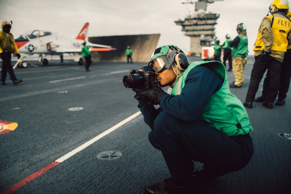 USS George Washington Conducts Flight Operations